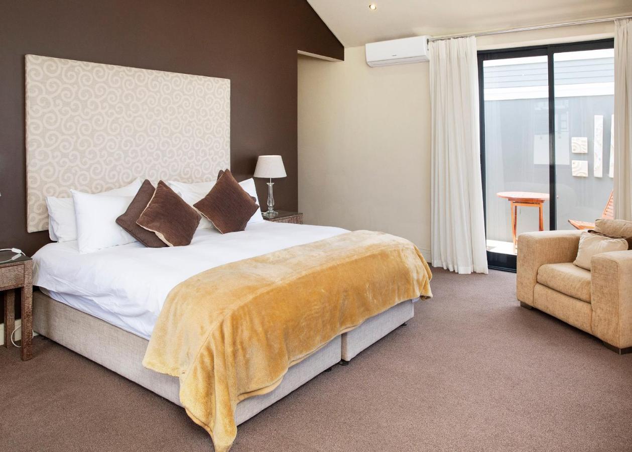 Marine Square Luxury Suites Hermanus Exterior foto